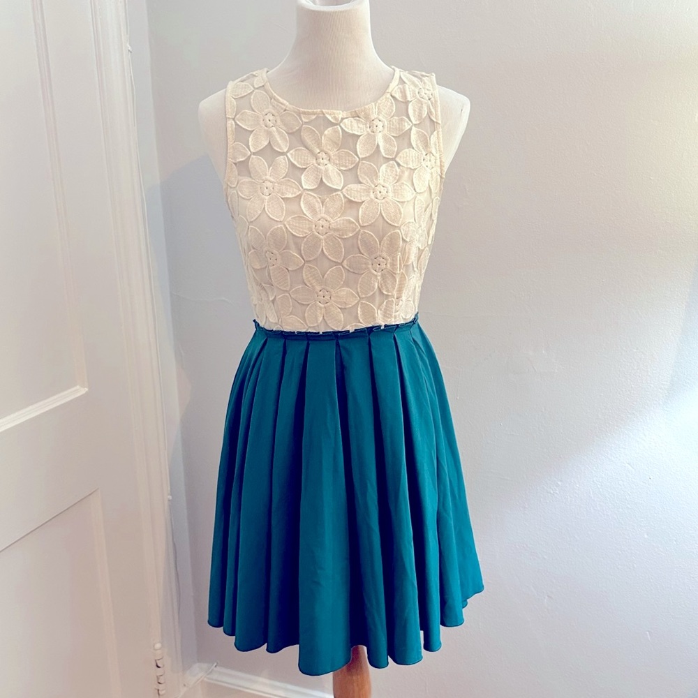 Women's M Altar'd State Dress